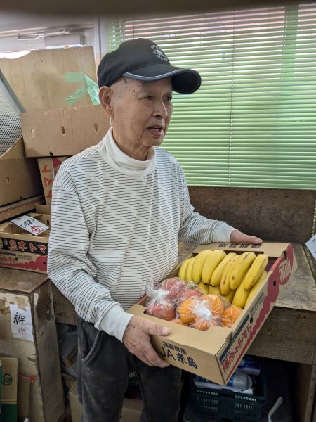 令和6年　12月　「入居者から果物の差し入れ(≧▽≦)🍌！」