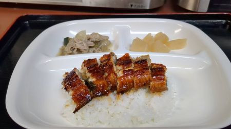 令和７年　７月　「土用の丑の日①(#^^#)！」