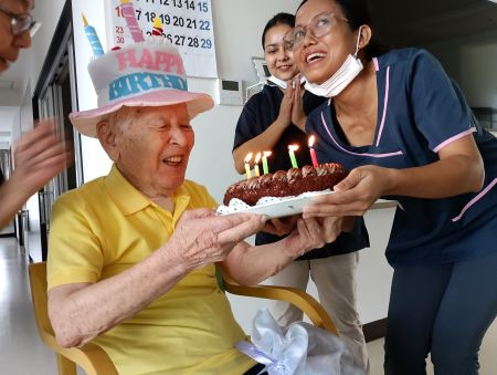 令和7年　11月　「Iさん誕生日(・´з`・)🎂！」