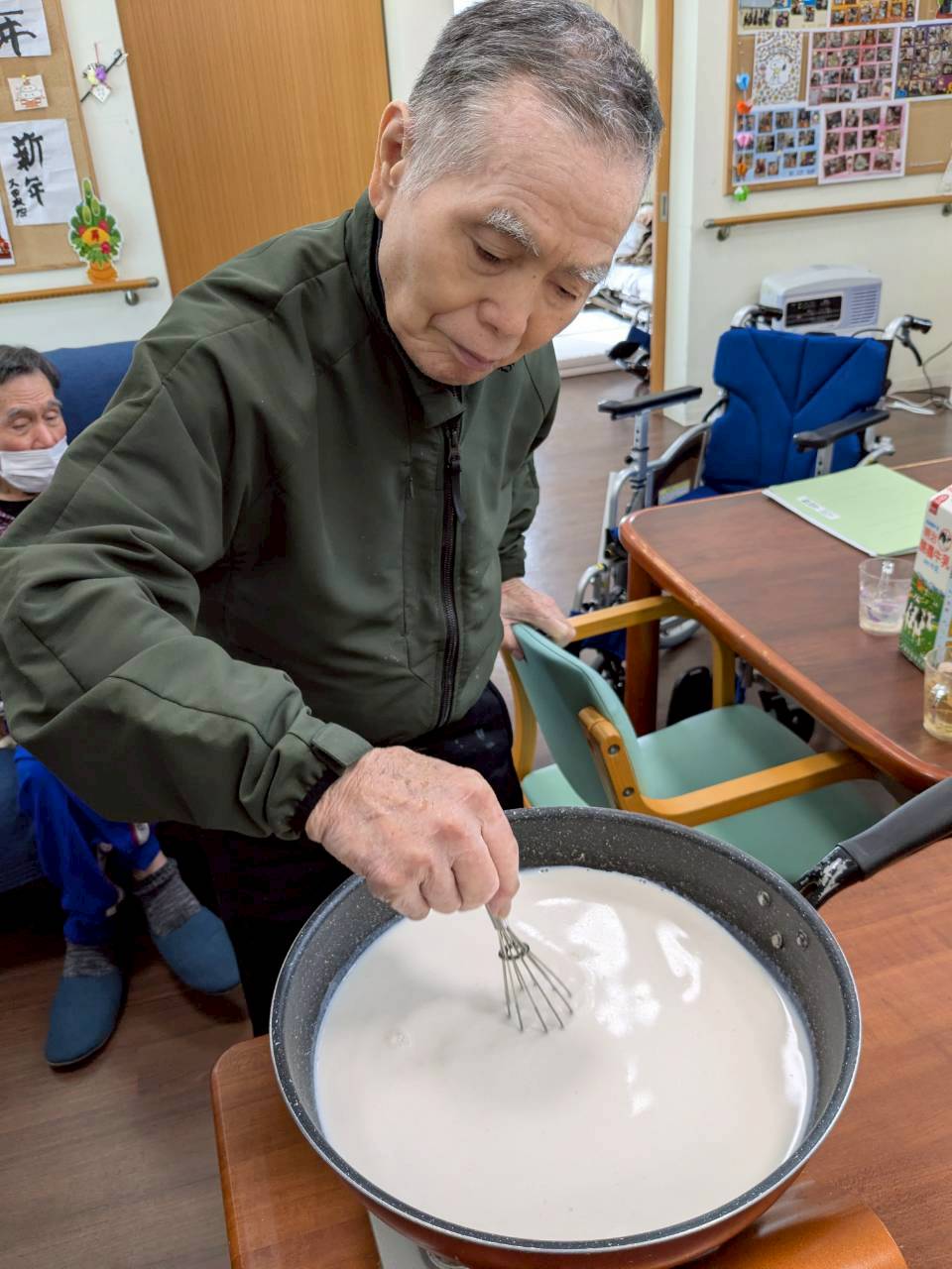 日常の様子　プリン作り　上勢頭