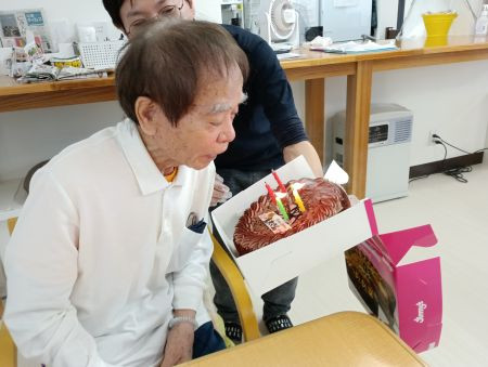 令和8年　3月　「謝苅入居者誕生日(≧▽≦)🎂！！！」