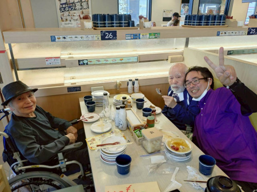 3LINE_ALBUM_はま寿司にて父の日会🍣_260702_3.jpg