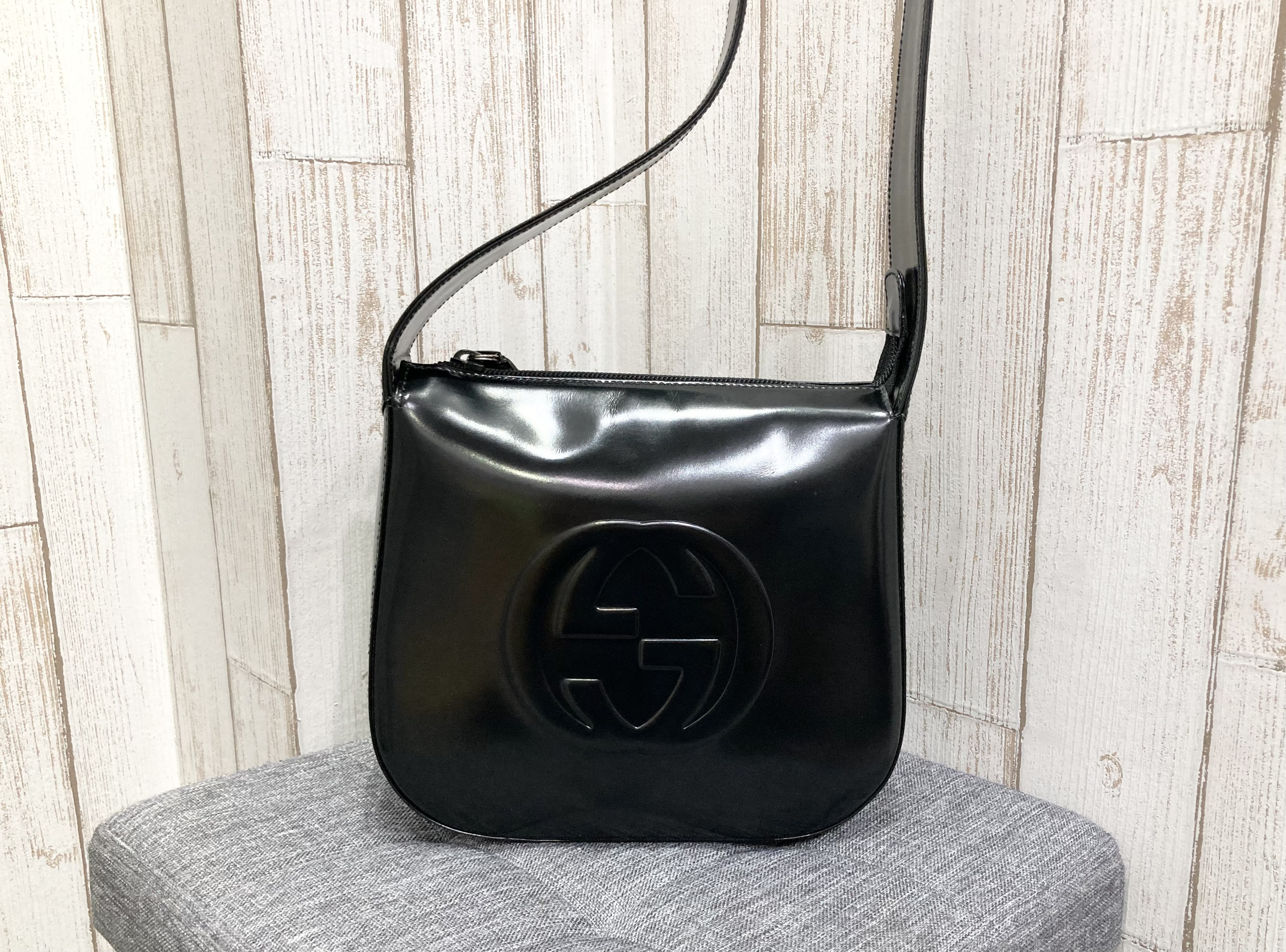 GUCCI エナメルショルダーバッグ👜お買取いたしました✨ウエストヴィレッジ野方店☀️