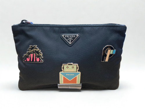 PRADA ピンバッジポーチお買取いたしました✨ウエストヴィレッジ野方店🍂