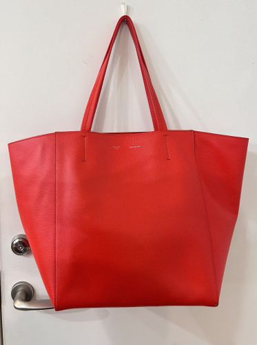 CELINEカバファントムトートバッグ買取致しました✨　ウエストヴィレッジ梅屋敷店