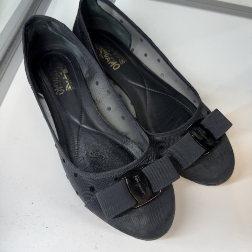 Salvatore Ferragamo パンプスお買取いたしました🖤わがままビンテージ雑色店🫧