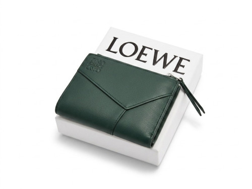 LOEWE スリム コンパクトウォレット買取致しました💚ウエストヴィレッジ梅屋敷店