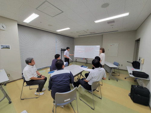 ９関山講師チーム.jpg