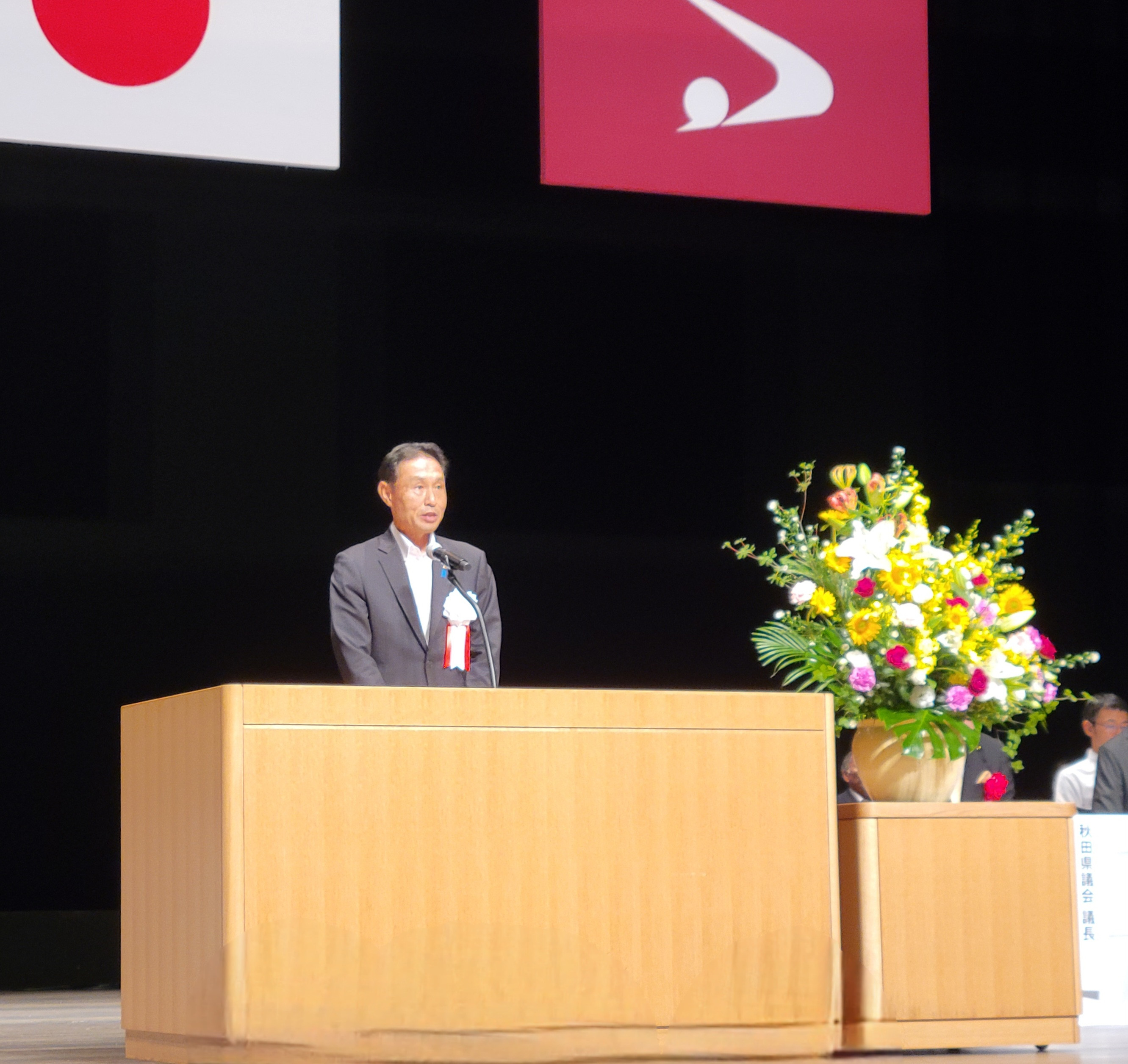３あいさつ神部副知事.jpg