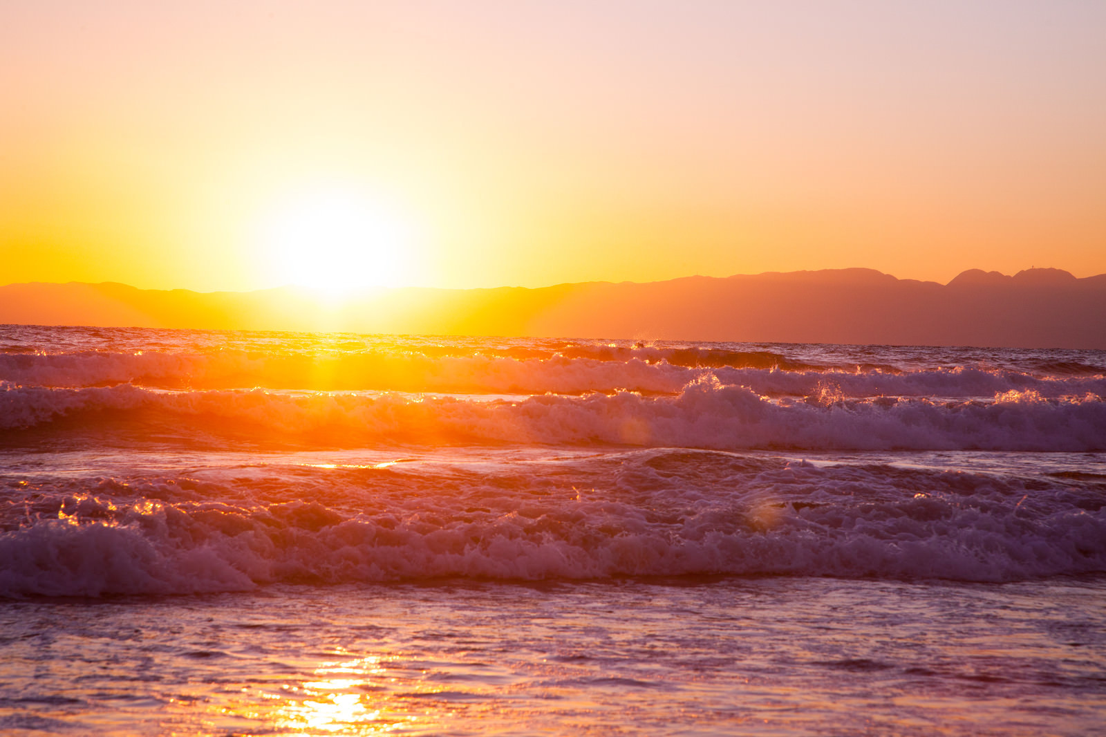 集中力アップ、感情コントロール、生産性向上、ストレス軽減、心身の休息に役立つ超越瞑想のテクニック