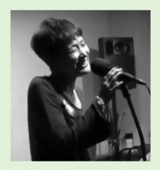 「倉地恵子(vo)  米田正義(pf) 山崎弘一(b)」