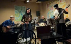 「藤井信雄４」 小山大介(gt) 小林里枝(as) 清水良憲(b) 藤井信雄(ds)