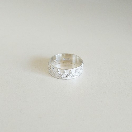 Tiara リング