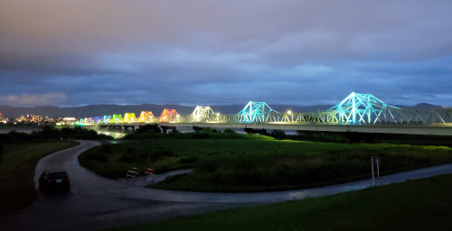 虹色の長生橋