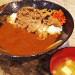牛丼カレー   Gyu Curry Curry mit gekochtem Rindfleisch und Zwiebeln  mit Reis und Suppe EUR15.80
