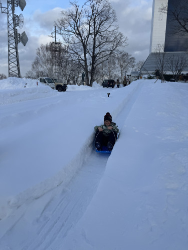 ２０２６”滑り台