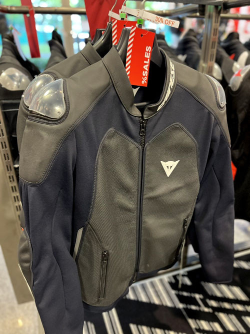 DAINESE Intrepida leather jacket（サイズ48）