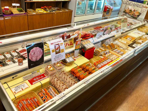 ペルト店内5.jpg
