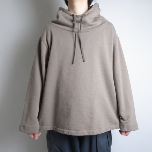 CS4209_GREYKHAKI01_19800YEN.jpg