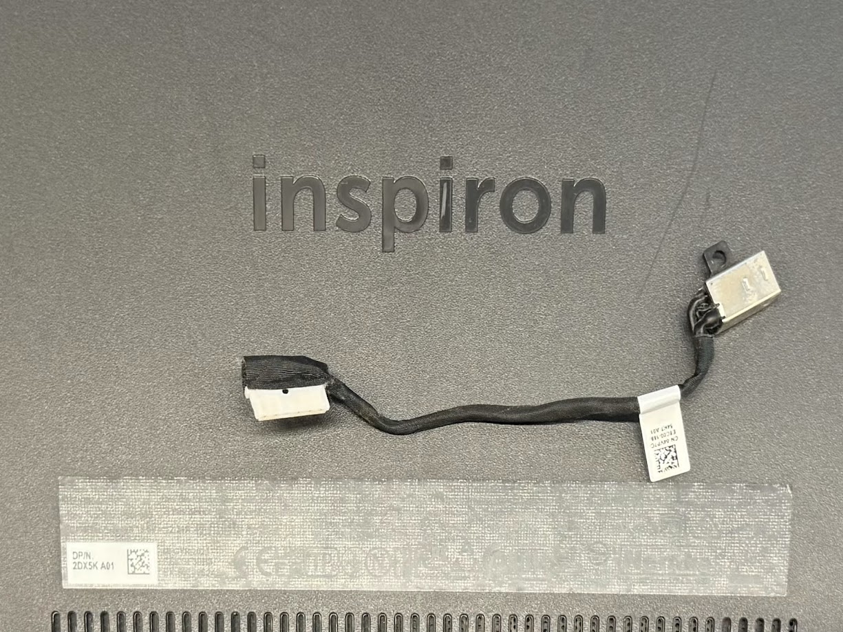 DELL Inspiron 3501