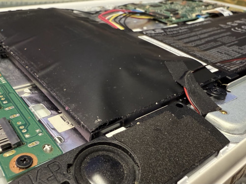 【ASUS X205T】電源が入らない症状