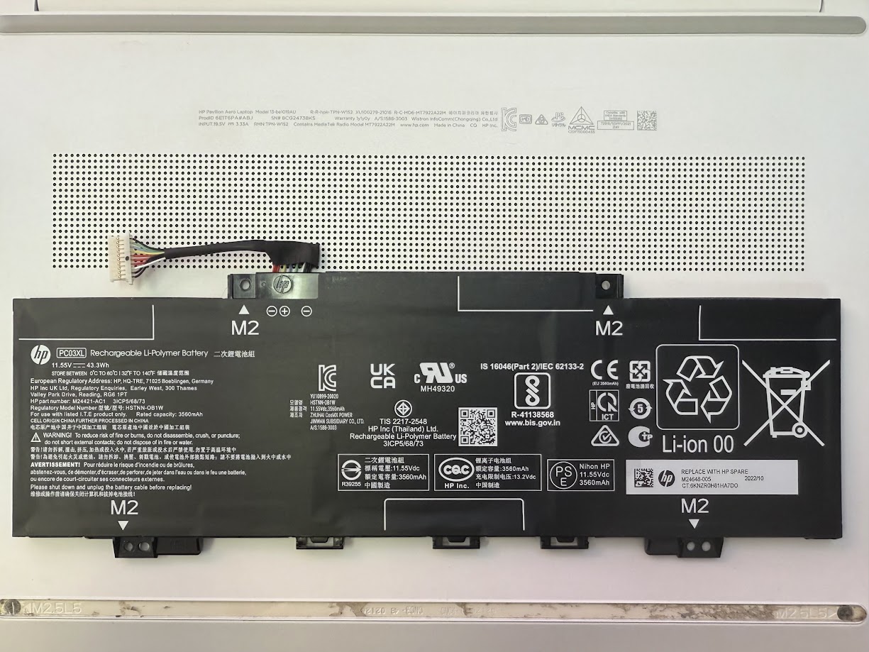 HP Pavilion Aero Laptop 13-be1019AU のバッテリー交換