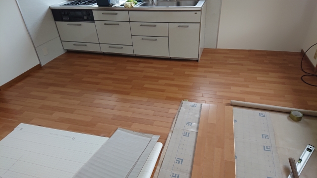how-to-sheet-like-flooring.jpg