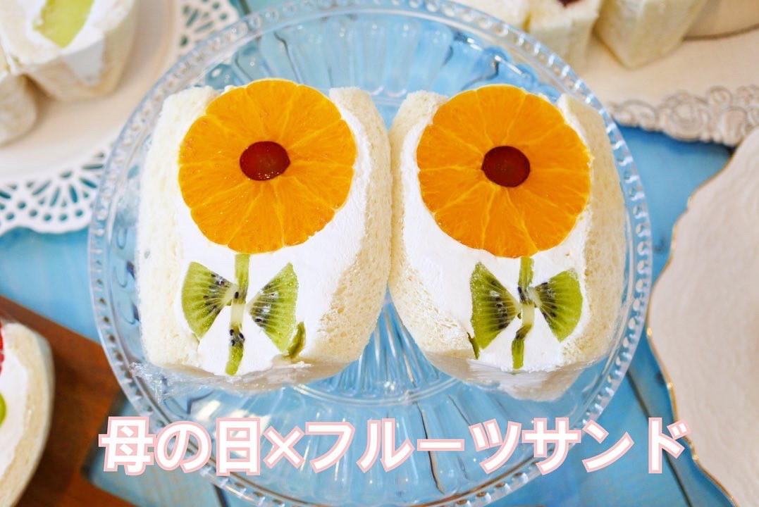 【アメリカ産内田さんのネーブルオレンジのお花🍊】