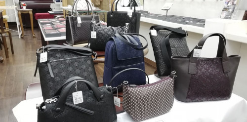 メガネ・時計・宝石 サトウ(印伝バッグ・印伝財布・真珠パールネックレス・ネックレス修理・指輪リフォーム・電池交換・ジュエリーリフォーム・アクセサリー修理・腕時計バンド・necklace・宝石リフォーム・時計修理) (6).jpg