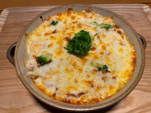 六文銭グルメ　六文銭チーズ焼カレー（細麺入り）