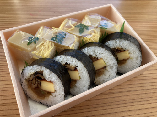 筍と巻寿しのセット
