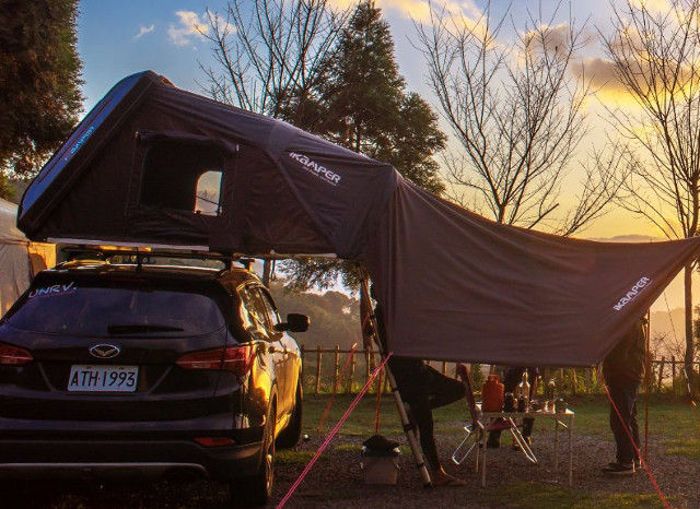 車屋根テントの人気メーカー「アイキャンパー」社製のスカイキャンプ