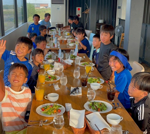U-9 淡路キャンプ　パスタ夕食会　2025.8.23.jpg