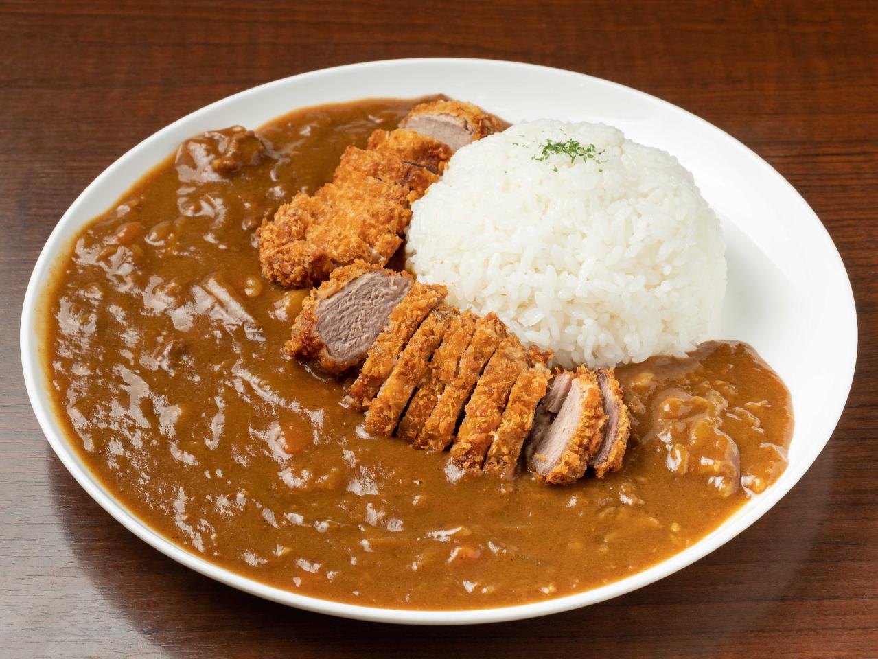 今日は贅沢なフィレカツカレー