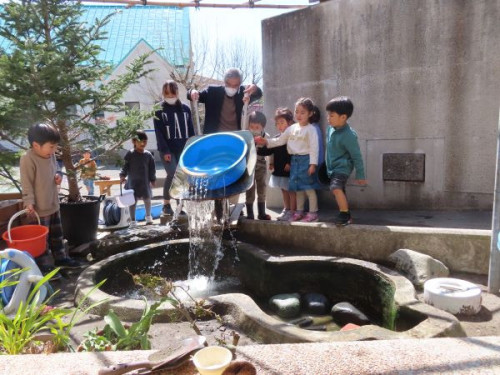 どぼんひょうたん池水.jpg