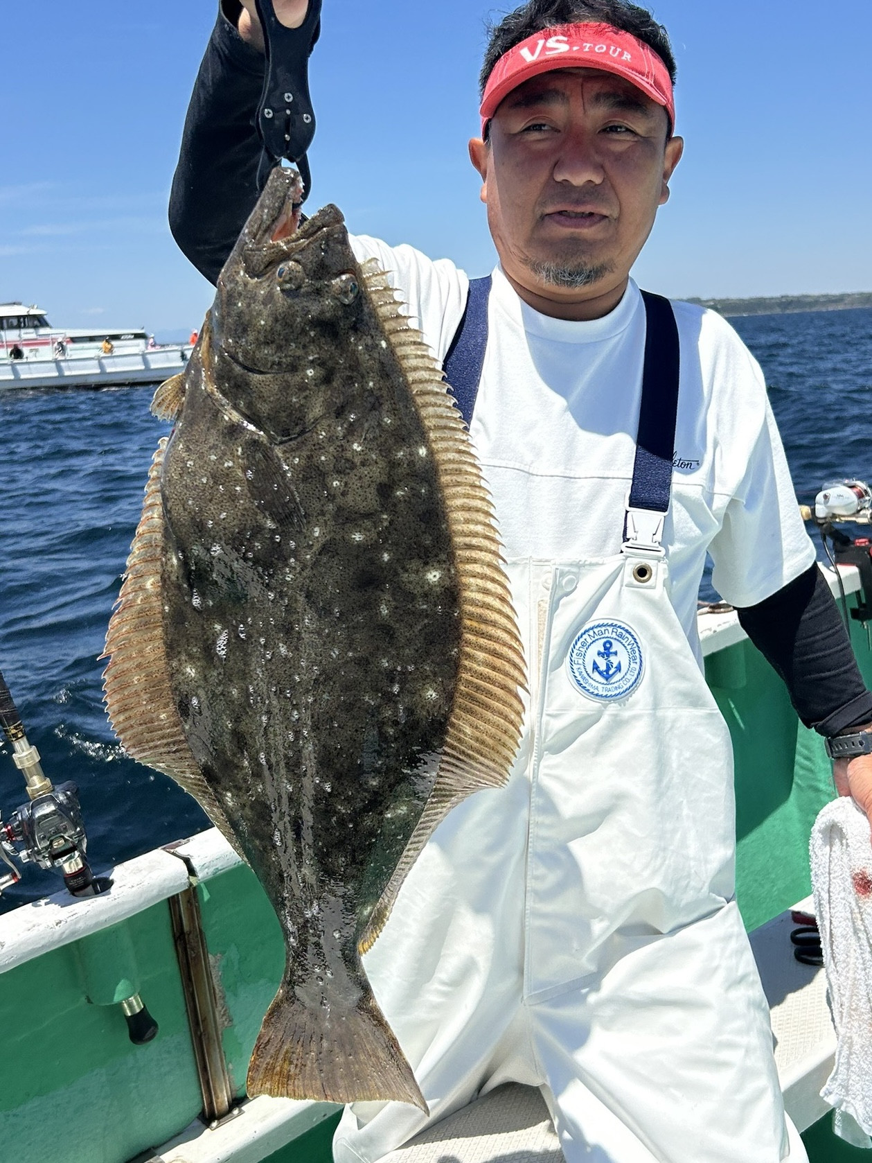 アジ泳がせ ヒラメ4kg‼️