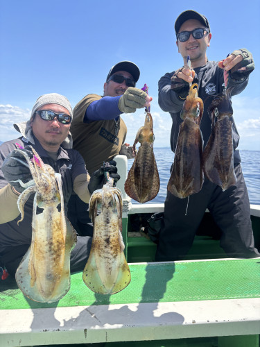 ティップラン トップ2杯が4名‼️最大1.6kg