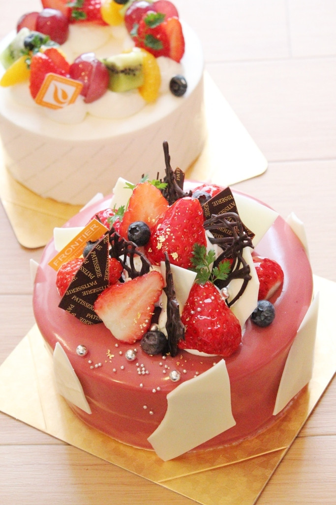 22】いちごガナッシュ・デコレーション - PatisserieFRONTIER