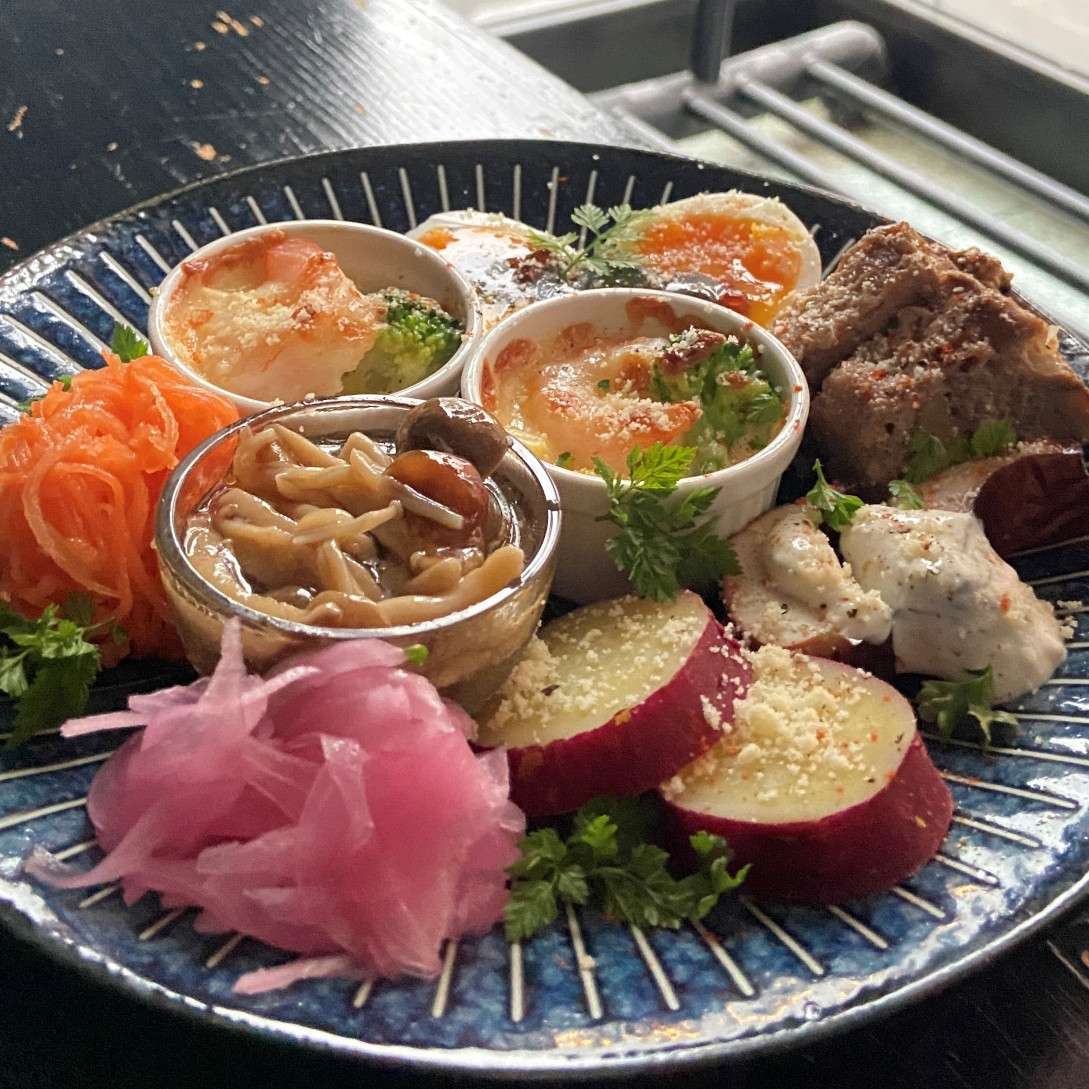 大人気の前菜の盛り合わせ８種