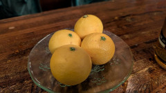 静岡県産のフルーツ「黄金柑」のカクテルを提供中です。（桜木町店）