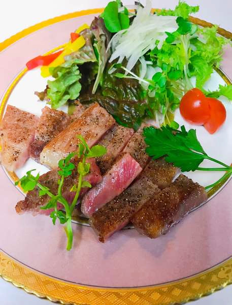 飯村牛のサーロインステーキ