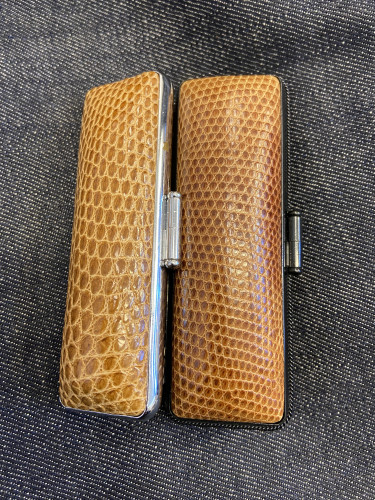 胡桃くるみ色の印鑑ケース