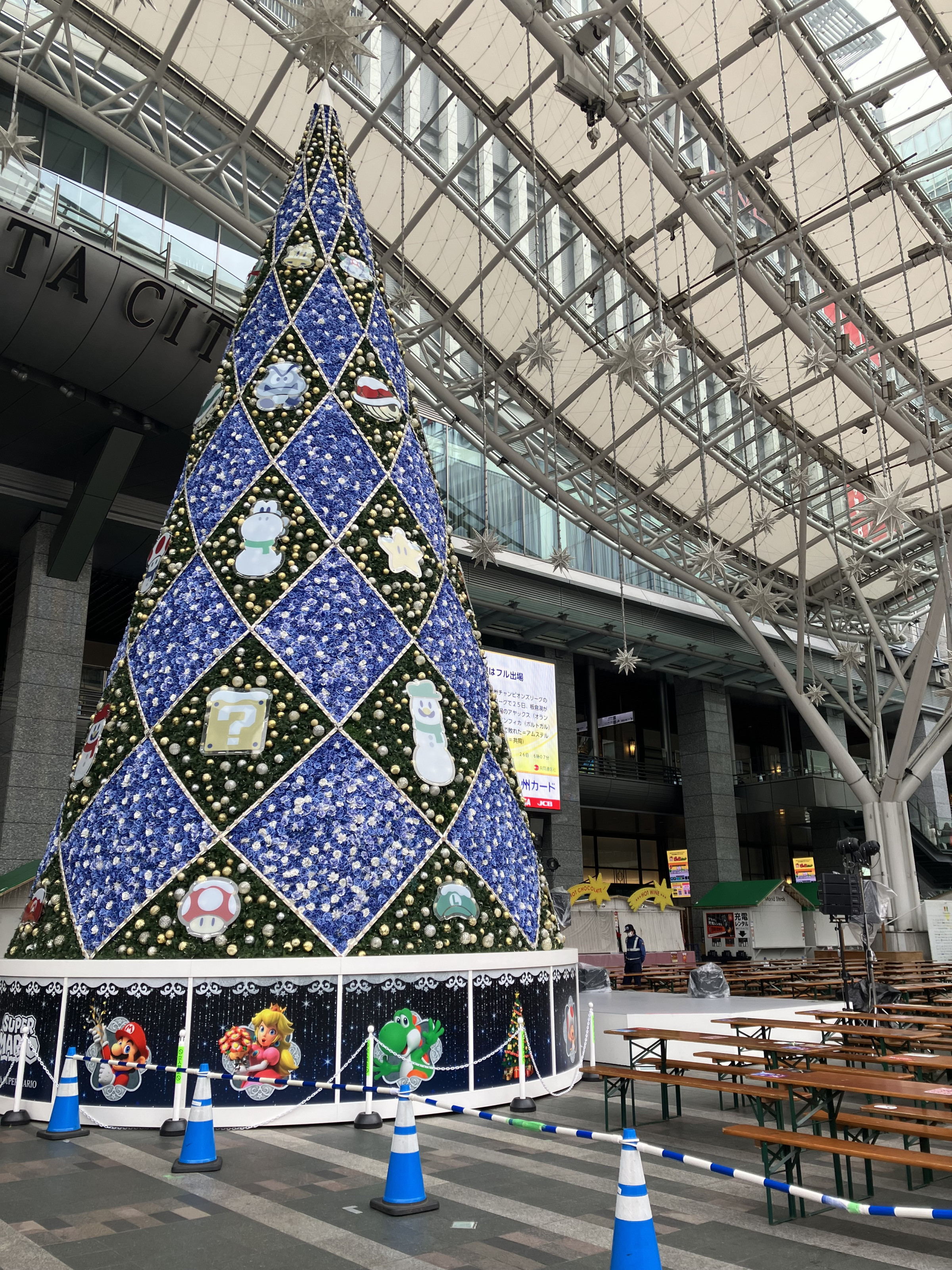 博多駅のツリー♪