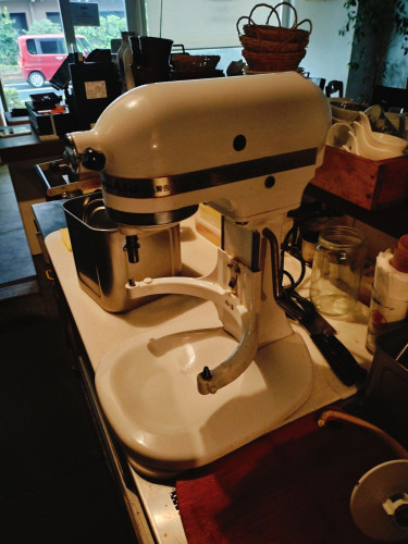 しばらくパンの製造お休みです
