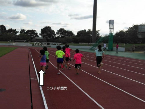 幼稚園児に抜かれる.jpg