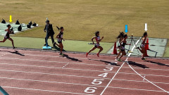 600ｍ3人娘.jpg