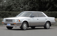 89_crown_08th.jpg