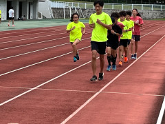 追い抜き走1組.jpg