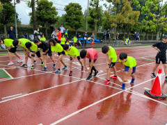 6月11日300ｍスタート1組目.jpg