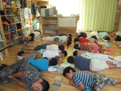 学童昼寝.jpg